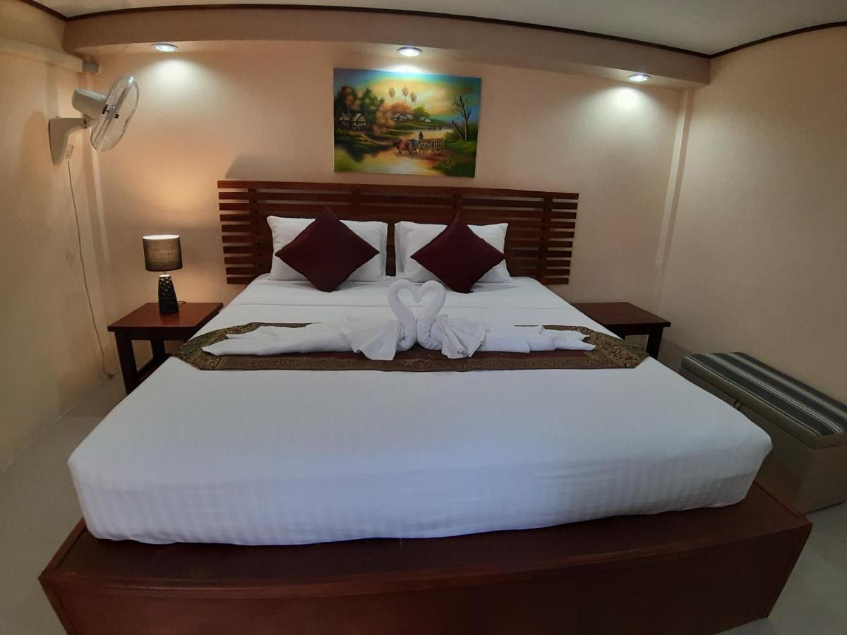 The Windsor Boutique Resort Chumphon Bagian luar foto